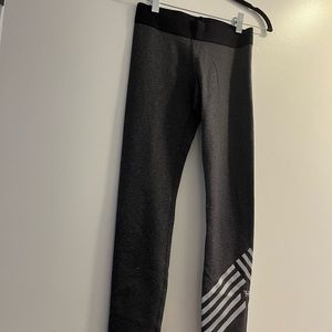 Heroine Sport Performance Legging grey with grey stripes - size small -